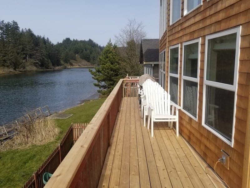 Capture the beauty of your home and surroundings when selecting your deck product.