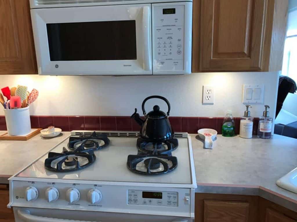 Notice the overall feeling that the original backsplash gave…